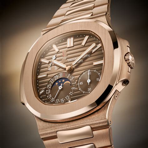 patek philippe nautilus gold price